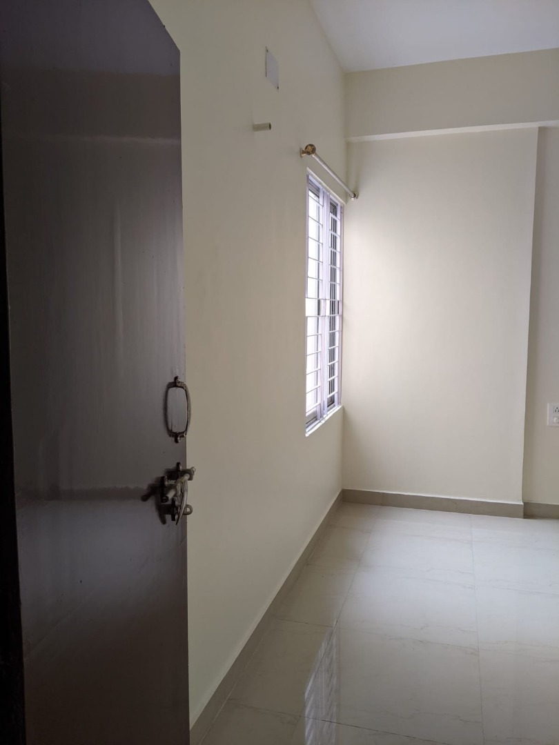 Semi Furnished 2bhk in Radha Nagar Path, Barbari Village, Guwahati, Assam, India for Rent